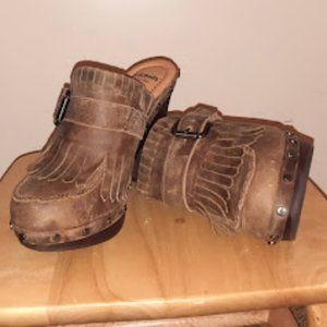 Dr. Scholls Original Collection Leather Fringed High Heel Clogs Size 6 M NWB